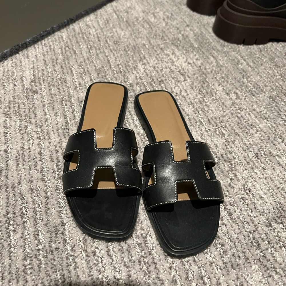 Hermes Oran sandals